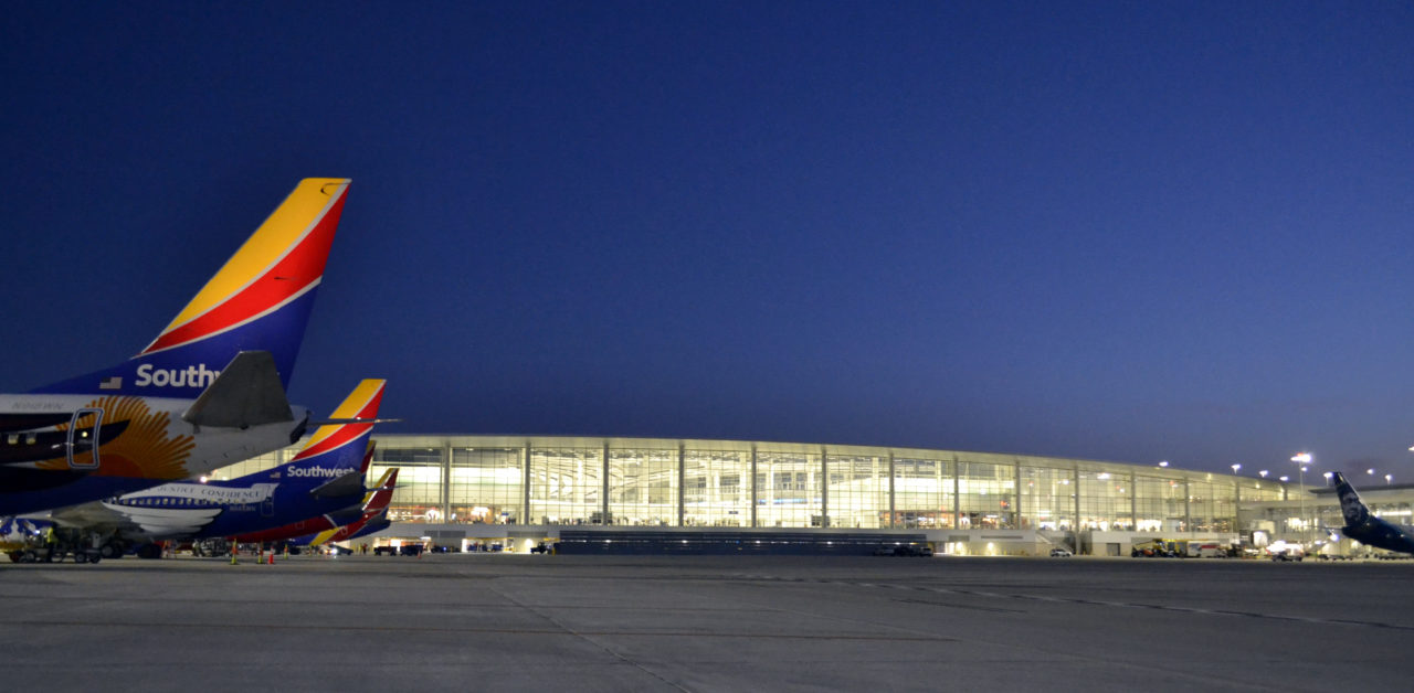 Flymsy flymsy - Louis Armstrong New Orleans International Airport