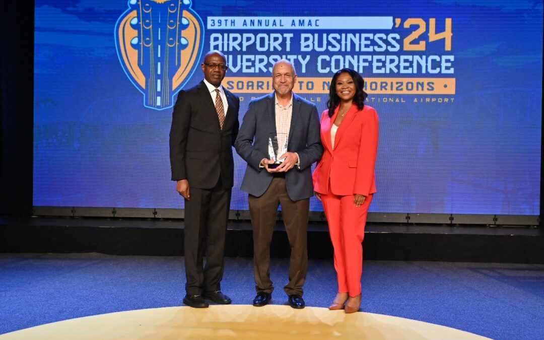 Kevin Dolliole Named Airport Director of the Year by Airport Minority Advisory Council